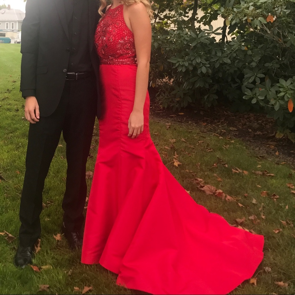 Sherri Hill prom dress